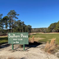 Foto tomada en Southern Pines Golf Club  por Kevin B. el 1/14/2024