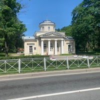 Photo taken at Отдел ЗАГС Петродворцового района by Mrs.Todd on 6/29/2020