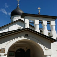 Photo taken at Храм Воскресения Христова со Стадища by Oleg B. on 5/3/2014