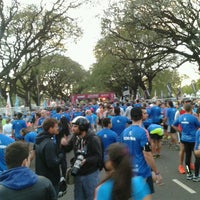 Photo taken at Maratón de Buenos Aires by Analia T. on 9/7/2014