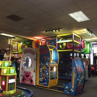Photo taken at Chuck E. Cheese&amp;#39;s by Lu H. on 1/1/2016
