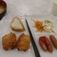 Photo taken at Toyoko Inn Nihombashi Bakurocho by ぽえっと W. on 6/30/2019