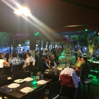 Снимок сделан в Ataköy Bahçem Restaurant пользователем Tuncay Ş. 6/10/2016
