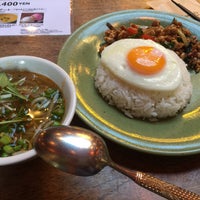 Photo taken at Monsoon Cafe (モンスーンカフェ) 麻布十番店 by kuma on 2/5/2016