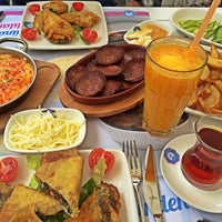 Photo taken at Alaçatı Muhallebicisi by Özgür Emrah Y. on 4/6/2015