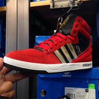 Adidas top outlet waipahu