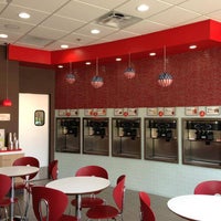 Photo taken at Red Mango Yogurt and Smoothies by Red Mango Yogurt and Smoothies on 1/21/2014