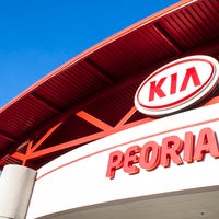 รูปภาพถ่ายที่ Earnhardt Peoria Kia โดย Earnhardt Peoria Kia เมื่อ 10/10/2014