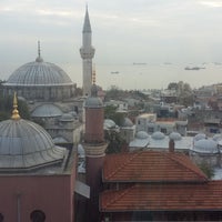 Photo taken at Sokullu Mehmed Paşa Camii by Seval Ç. on 10/26/2017