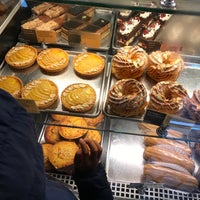 Photo taken at St. Honoré Boulangerie by Bee P. on 11/9/2019