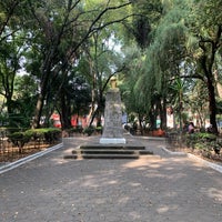 Photo taken at Parque Revolución by Lau G. on 11/19/2022