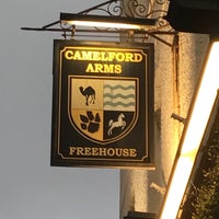 Foto tirada no(a) The Camelford Arms por Mats C. em 6/24/2017
