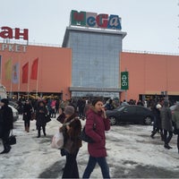 รูปภาพถ่ายที่ MEGA Mall โดย Павлова Л. เมื่อ 11/24/2015