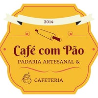 Das Foto wurde bei Café com Pão l Padaria Artesanal e Cafeteria von Café com Pão l Padaria Artesanal e Cafeteria am 2/1/2014 aufgenommen