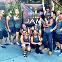รูปภาพถ่ายที่ Club Jam โดย Megan R. เมื่อ 6/9/2014