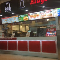 Photo taken at Arby&amp;#39;s by CoNQUEROR on 6/26/2017