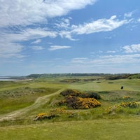 Photo taken at Kingsbarns Golf Course by Takashi T. on 6/4/2021