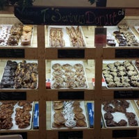 4/7/2014에 Nick K.님이 Serious Donut Co에서 찍은 사진