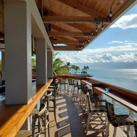 Foto diambil di Postcard Inn Beach Resort &amp;amp; Marina oleh Chris R. pada 10/7/2022