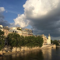Photo taken at La Seine by Emily L. on 6/20/2016