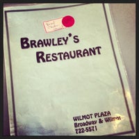 Foto scattata a Brawley&amp;#39;s Restaurant da Steve M. il 6/24/2013