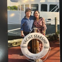 Das Foto wurde bei Yacht StarShip Dining Cruises von Shara D. am 6/28/2022 aufgenommen