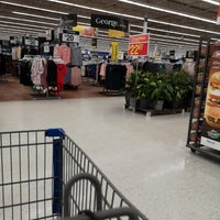 Снимок сделан в Walmart пользователем Elisa A. 1/18/2019