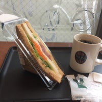 Photo taken at Tully&amp;#39;s Coffee by Daichi on 9/20/2018