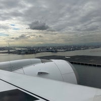 Photo taken at Runway C (16L/34R) by Reo on 1/22/2024