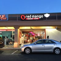 Photo taken at Red Mango by Bryan C. on 8/27/2016