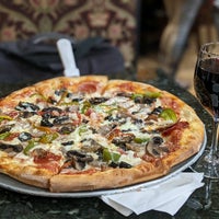 Photo prise au Sal&amp;#39;s Brick Oven Pizza &amp;amp; Italian Restaurant par John S. le4/8/2022