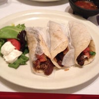 รูปภาพถ่ายที่ Cinco De Mayo Mexican Grill โดย Valentina F. เมื่อ 12/27/2013