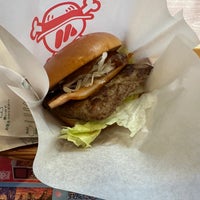 Photo taken at MOS Burger by KaleidLiner on 11/25/2023