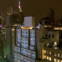 Photo prise au Hilton New York Times Square par Gee P. le1/5/2020
