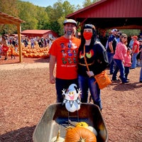 Photo taken at Burt&amp;#39;s Pumpkin Farm by Todd M. on 10/4/2020