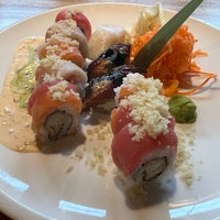 3/9/2023 tarihinde Todd M.ziyaretçi tarafından Kuroshio Sushi Bar and Grille'de çekilen fotoğraf