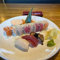 Снимок сделан в Kuroshio Sushi Bar and Grille пользователем Todd M. 7/6/2022