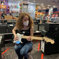 Photo taken at Guitar Center by Eyal G. on 7/18/2020