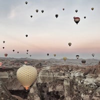 รูปภาพถ่ายที่ Turkiye Balloons โดย Atilla Ş. เมื่อ 11/30/2017