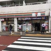 Photo taken at 7-Eleven by 信一 吉. on 6/24/2019