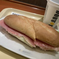 Photo taken at Doutor Coffee Shop by Usami T. on 4/22/2023