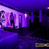 Das Foto wurde bei RockNRolla Madrid Club von RockNRolla Madrid Club am 1/27/2014 aufgenommen