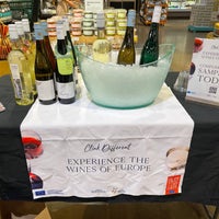 6/26/2022 tarihinde Bridget W.ziyaretçi tarafından Whole Foods Market'de çekilen fotoğraf