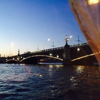 Photo taken at Trinity Bridge by Екатерина К. on 5/10/2015