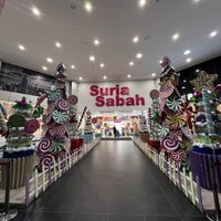 Das Foto wurde bei Suria Sabah Shopping Mall von Canney C. am 12/4/2023 aufgenommen