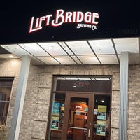Photo taken at Lift Bridge Brewing Company by Ken E. on 8/14/2023