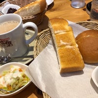 Photo taken at Komeda&amp;#39;s Coffee by Ukabei on 4/28/2023