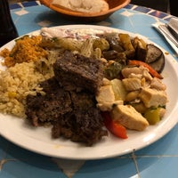Das Foto wurde bei Salut Mediterranean Food &amp;amp; Catering von Joko am 10/22/2018 aufgenommen