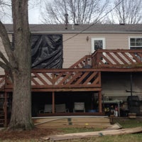 Das Foto wurde bei Louisville Roofing and Remodeling von Donnie F. am 2/4/2014 aufgenommen