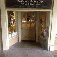 รูปภาพถ่ายที่ The Body Sanctuary Spa and Wellness Center โดย Carly🍒 . เมื่อ 5/24/2014